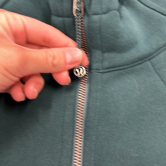 2 Women’s Lululemon Full Zip Scuba - Picture 4 of 12
